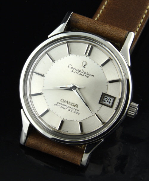 1973 rare Japanese-version Omega Constellation stainless steel watch with original pie-pan dial and caliber 1011 chronometer-grade movement.