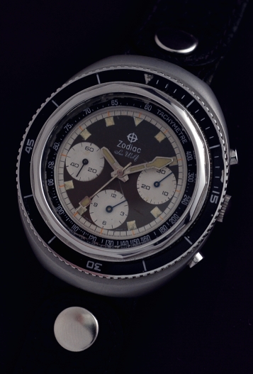 1970s Zodiac Sea Wolf stainless steel chronograph watch with original mineral-glass crystal, black-acrylic bezel, dial, sand-blasted case.