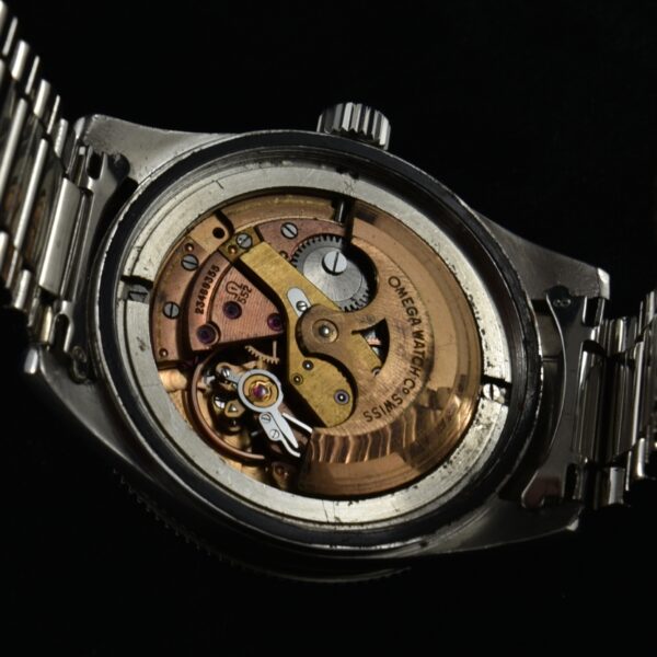 Here is a very rare ref. 165.014 Omega Seamaster 300 dating to 1966 and measuring 38.5mm in stainless steel.