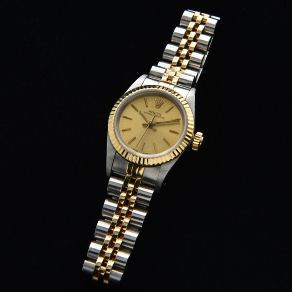 This near-pristine Rolex ladies 18k solid gold and steel ref. 67193 has a head that measures 25mm.