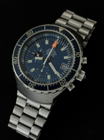 1974 Omega Seamaster 120 stainless steel dive chronograph watch with original 24-hour indicator, case, blue dial, and caliber 1040 movement.