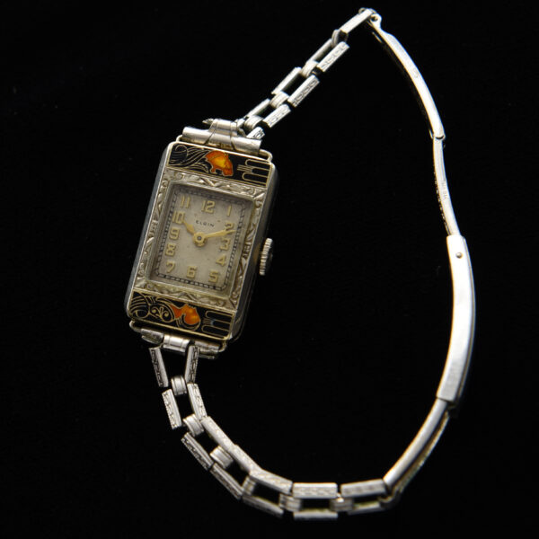 This Elgin Lady And Tiger Enamel Ladies watch is actually quite rare. The 17x40mm 14k solid gold case is the finest of all 1920s enamel ladies watches.