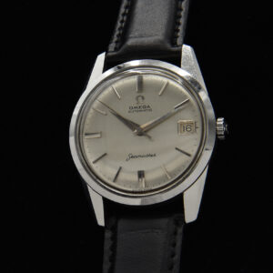 This is a vintage 1961 Omega Seamaster with a very cool vintage and original dial.