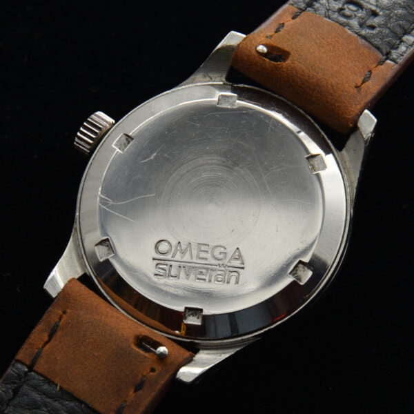 This 1945 Omega Suveran is a very desirable WW2 military-era watch designed by Omega for the Swedish market. These fine watches were sold only in Sweden by their government in order to raise money for the ailing WW2 economy.