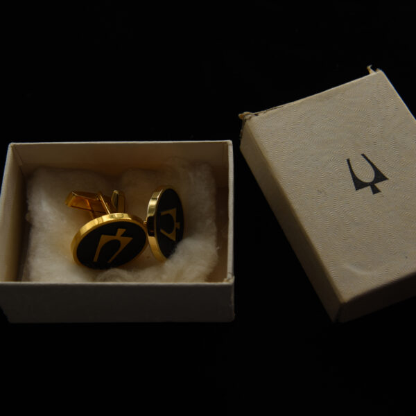 We supplied watches to the series Mad Men for seasons 5, 6 & 7 – and these gold-plated Bulova Accutron cufflinks were worn by the Bulova president in the opening episode of the final season 7 entitled “Time Zones.”