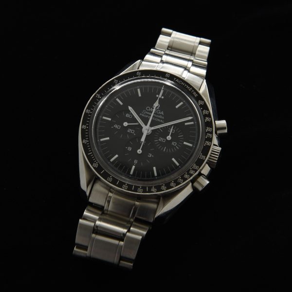 Here is a 1998 Omega Speedmaster Moon watch priced to sell. This 42mm stainless steel case has very minor marks considering the age of the watch.