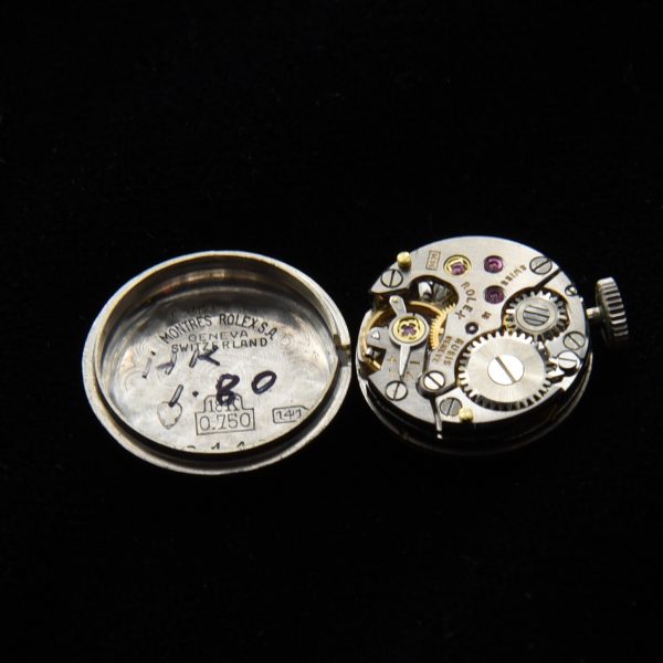 Here is an amazingly preserved solid 18k white gold 1960s ladies Rolex that has been stored for many years and lightly worn.