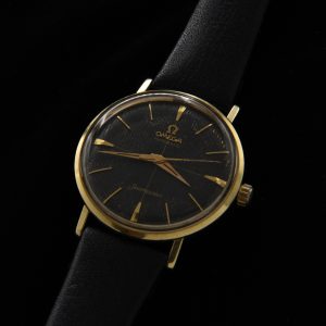 This is a very uncommon vintage 1960s Omega Seamaster automatic measuring 34mm.