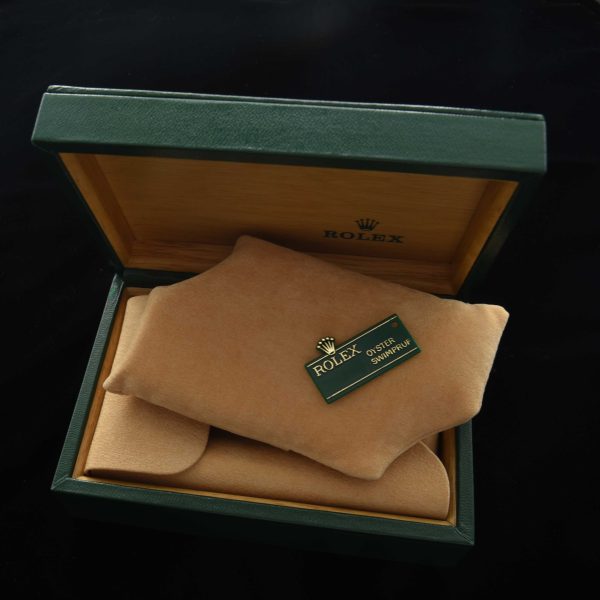 This is a ref. 68.00.06 Rolex box which is correct for many sporting Rolex watches, including the Zenith Rolex Daytona from the ’80s. Notice the rare asymmetrical pillow. It comes complete as shown in the photos and is pristine.