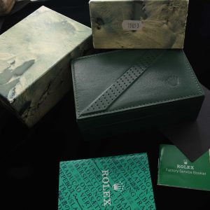 This is a ref. 68.00.06 Rolex box which is correct for many sporting Rolex watches, including the Zenith Rolex Daytona from the ’80s. Notice the rare asymmetrical pillow. It comes complete as shown in the photos and is pristine.