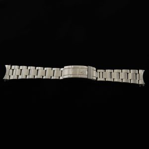 This is an amazingly tight and very clean solid-link-20mm Rolex Oyster stainless steel fliplock bracelet measuring almost 6 3/4".
