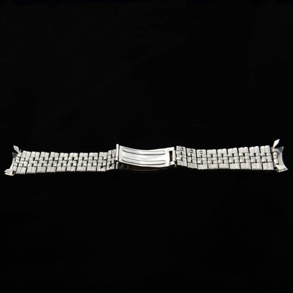 This is a Royce Vintage 19mm Stainless Steel Bracelet measuring a full 6.5". This bracelet displays very tight and barely worn condition.