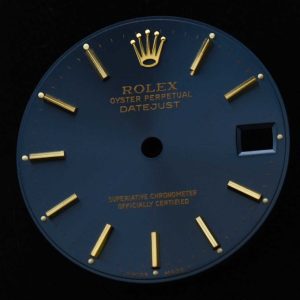This very desirable original blue dial is for the Rolex Datejust mid-size 31mm. The dial measures 23.7mm and is pristine.