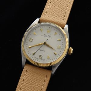 This 34mm Rolex Oyster Perpetual was recently serviced and operating perfectly. The automatic-winding caliber 1530 movement alone is worth $2500.