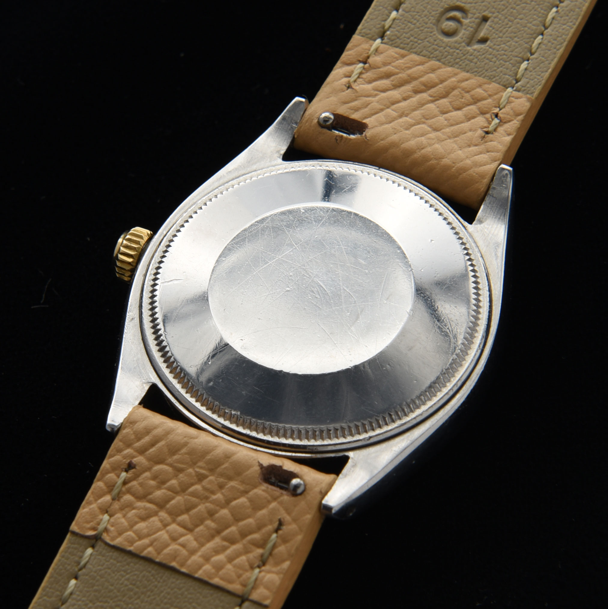 This 34mm Rolex Oyster Perpetual was recently serviced and operating perfectly. The automatic-winding caliber 1530 movement alone is worth $2500.