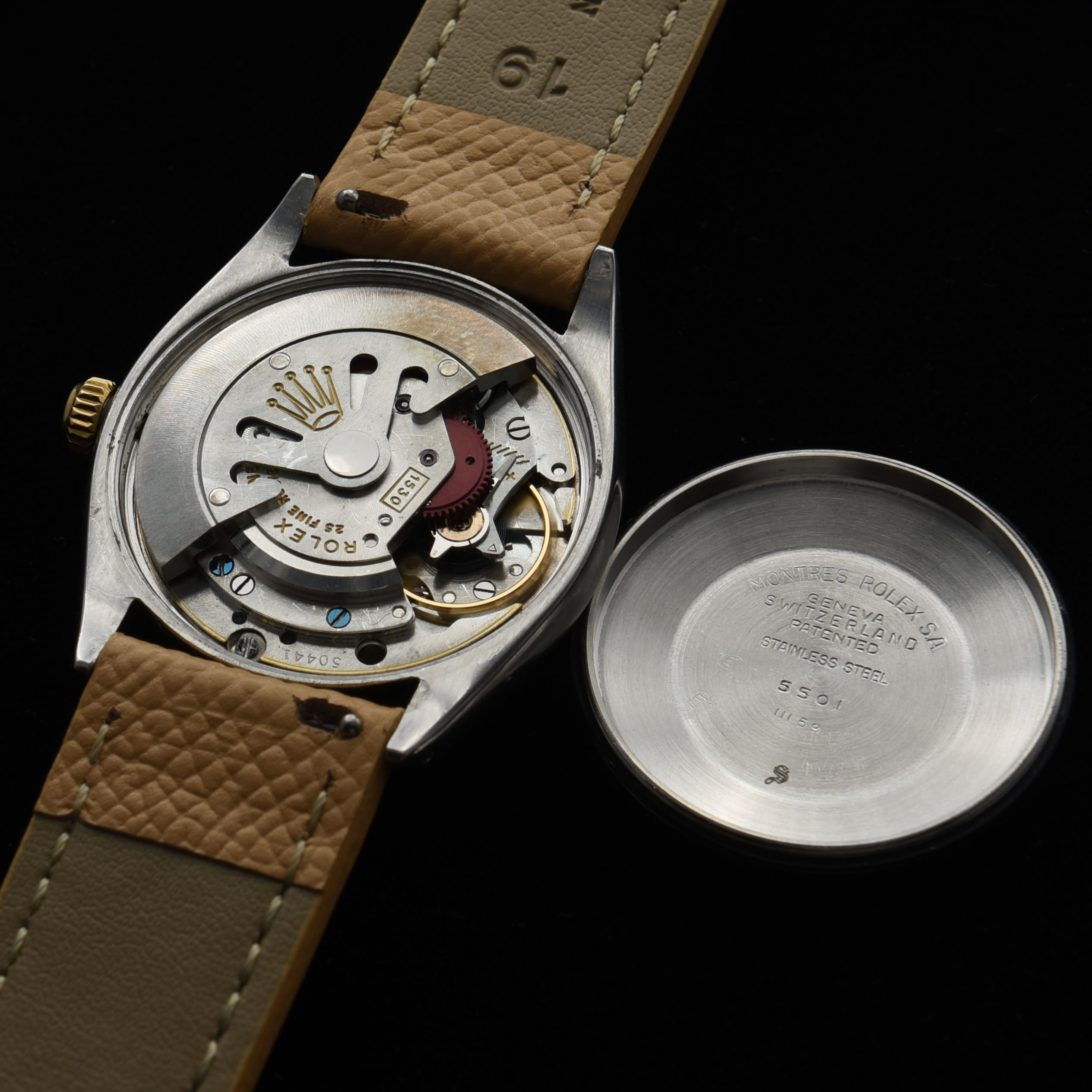 This 34mm Rolex Oyster Perpetual was recently serviced and operating perfectly. The automatic-winding caliber 1530 movement alone is worth $2500.