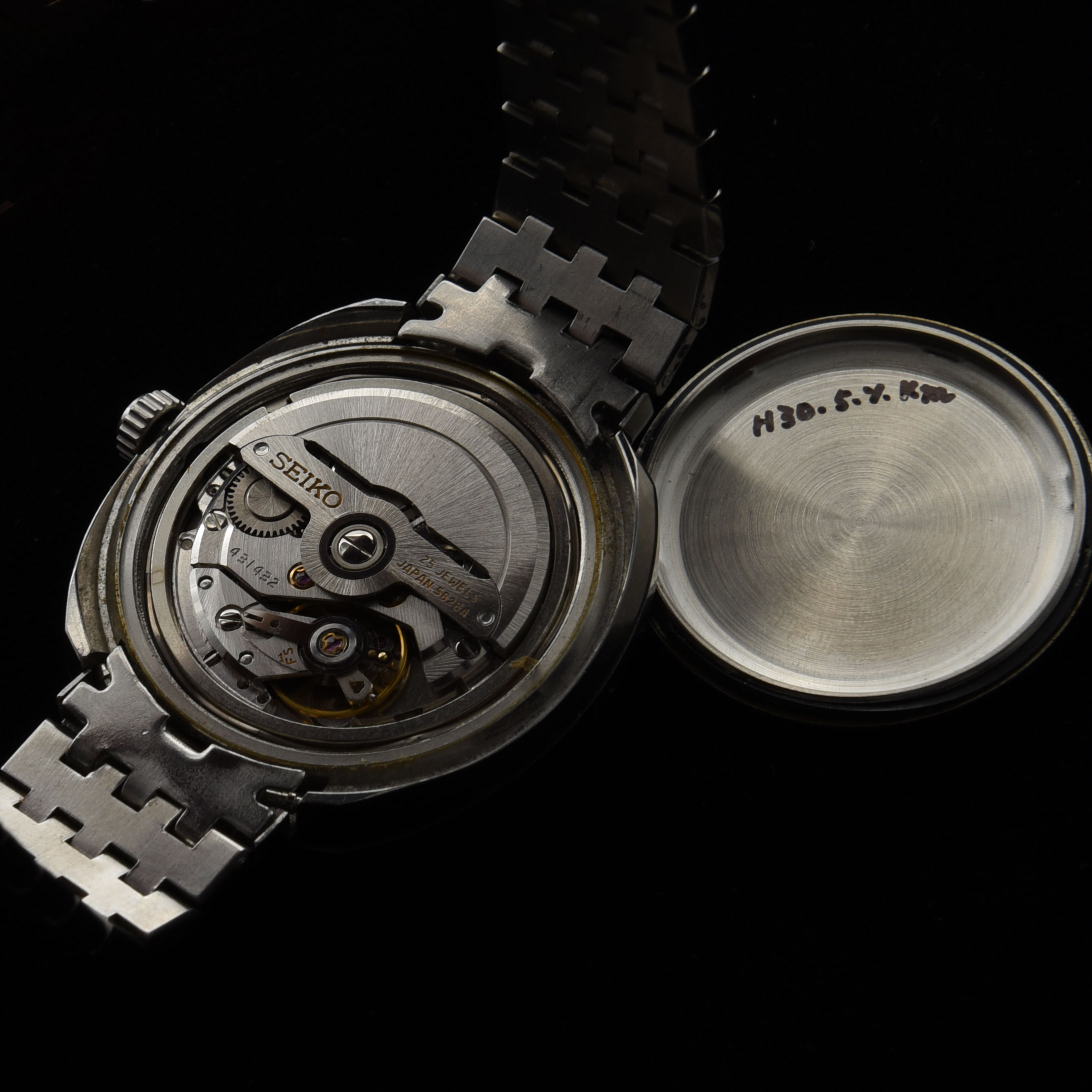 This stunning stainless-steel King Seiko is quite large; measuring 38x41.5mm in stainless steel. This case is known as the "Zabuton", representing the pillow shape with beveled edges.