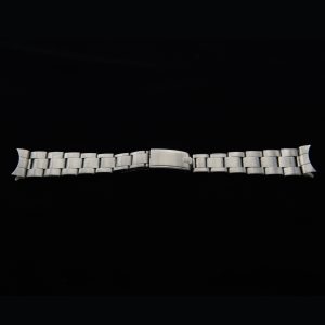 This is a 19mm Rolex Oyster bracelet fitting any 19mm Rolex watch and dating to 1969. This is very tight and extra-clean bracelet.