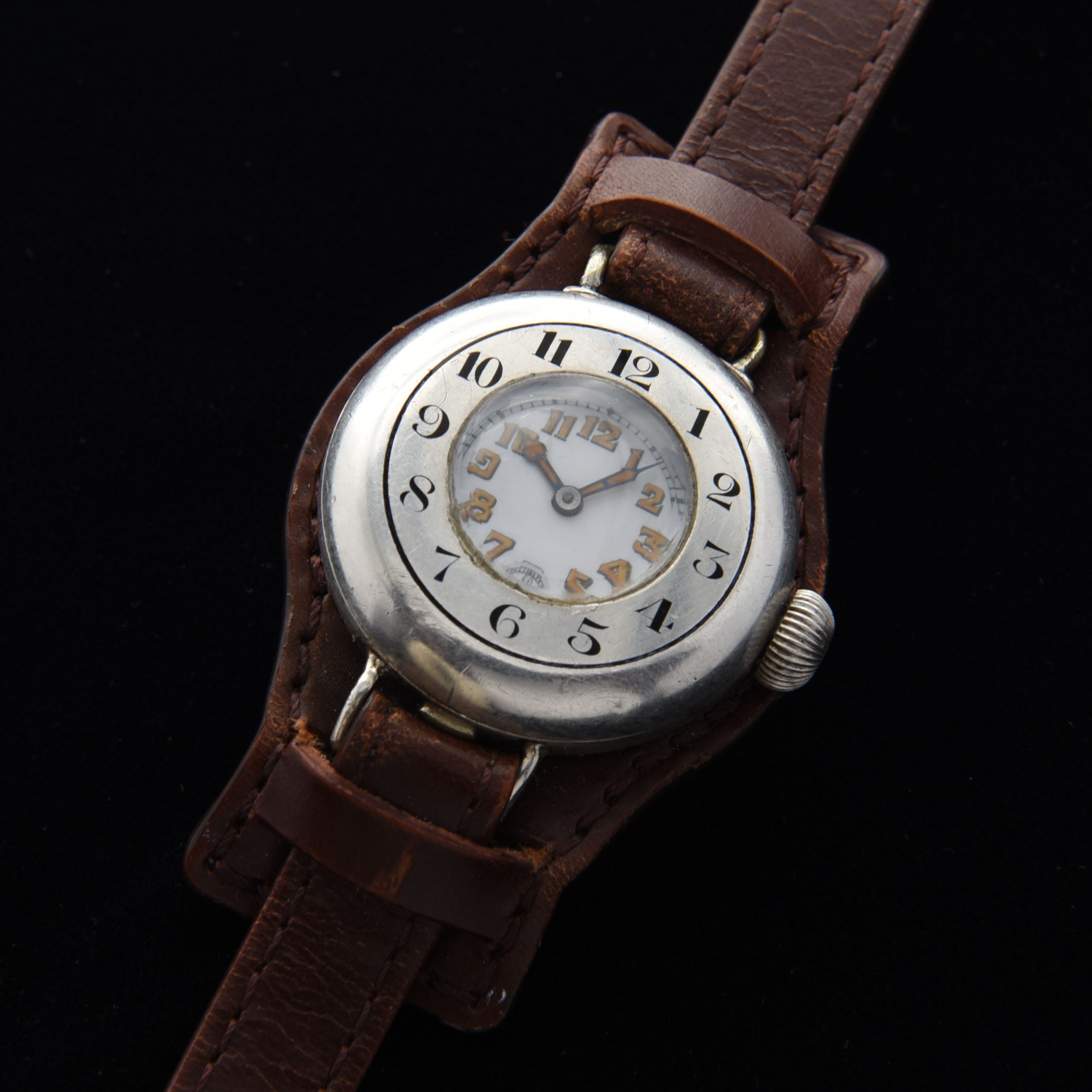 This is a very rare WW1 era 1917 vintage Rolex Sterling-Silver-half-hunter-hinged-case watch measuring a large 35mm and looking incredible! The case is all properly signed "Rolex". The Sterling-silver case with enamel-inset numerals has survived amazingly well; remaining in fabulous condition.